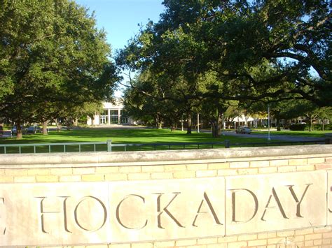 Dallas hockaday - Advertisement. The Hockaday School has been a fixture of Dallas for the last 110 years, ever since a group of wealthy parents brought Miss Ela Hockaday to the city …